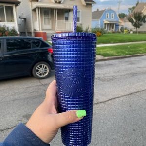 Starbucks blue grid 24 oz cold cup